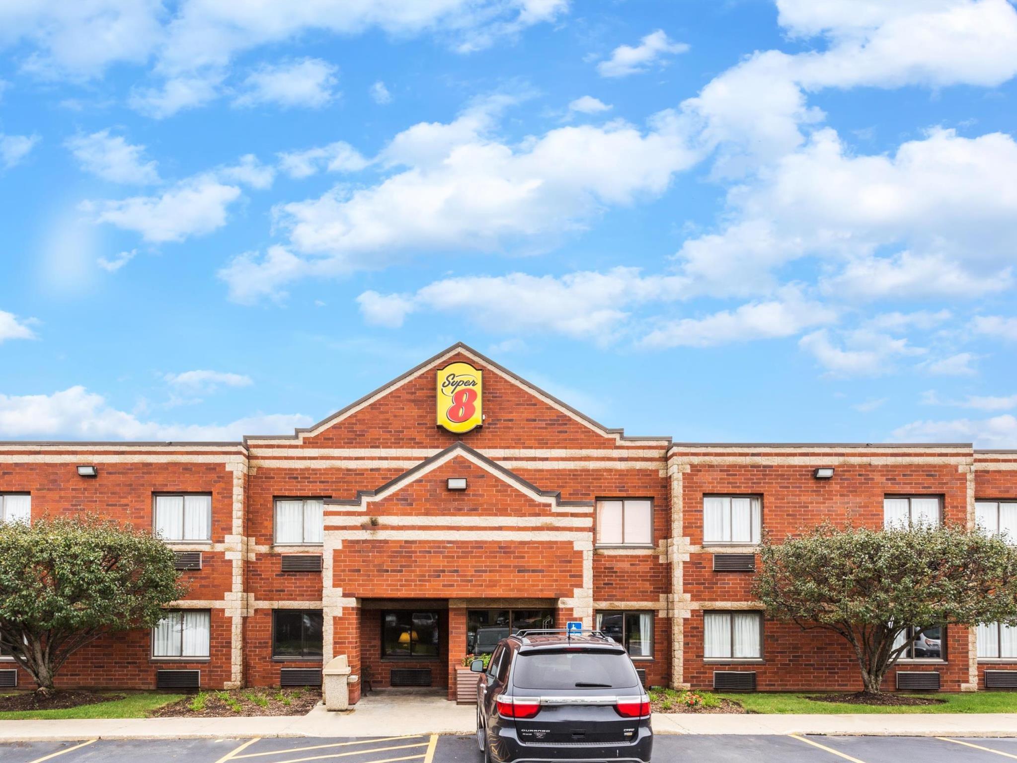 Hotel Super 8 By Wyndham Elgin Exterior foto